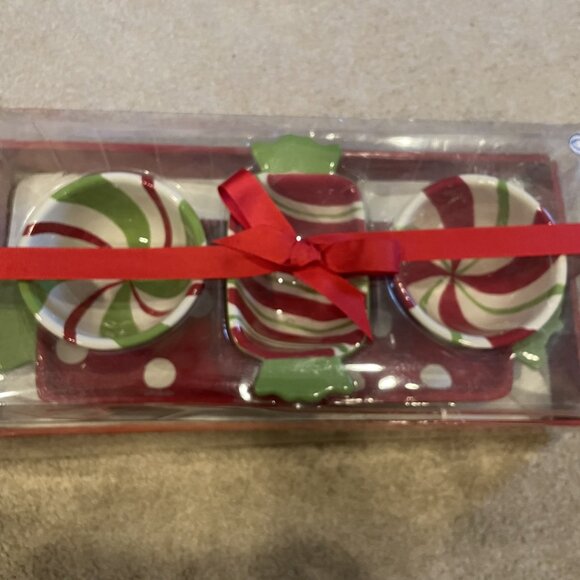 Holiday Christmas Serving Set - 4 pieces - candy - Red, Green, White - NEW - Picture 3 of 6